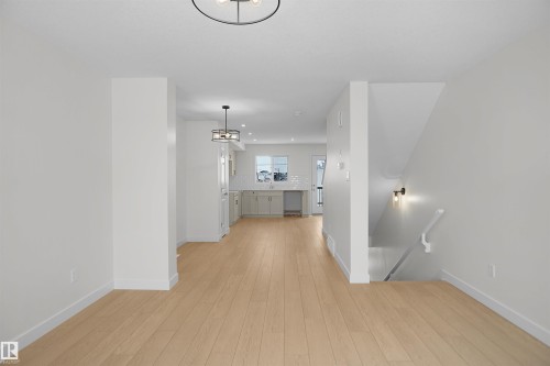 5131 River'S Edge Way, Edmonton, AB - Indoor Photo Showing Other Room