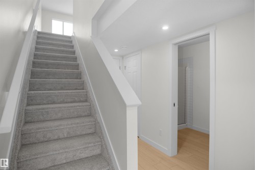 5131 River'S Edge Way, Edmonton, AB - Indoor Photo Showing Other Room
