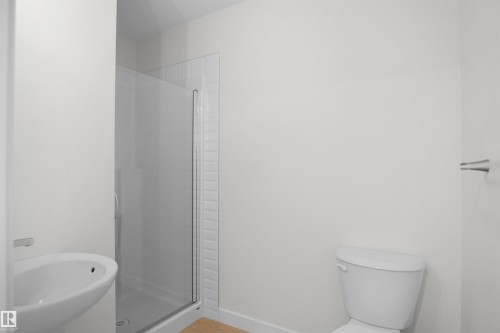 5131 River'S Edge Way, Edmonton, AB - Indoor Photo Showing Bathroom
