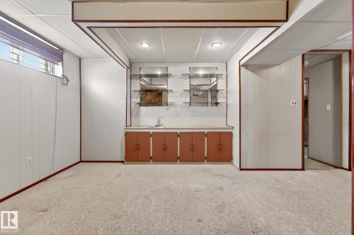 4645 115 Avenue, Edmonton, AB - Indoor Photo Showing Other Room