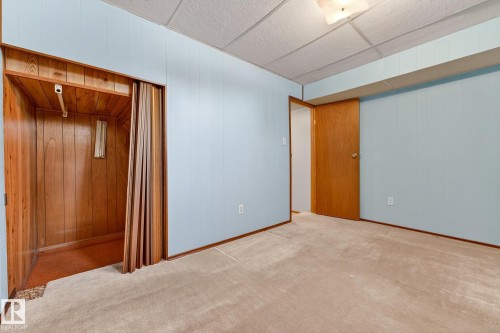 4645 115 Avenue, Edmonton, AB - Indoor Photo Showing Other Room