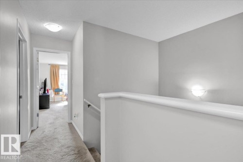 745 Eagleson Crescent, Edmonton, AB - Indoor Photo Showing Other Room