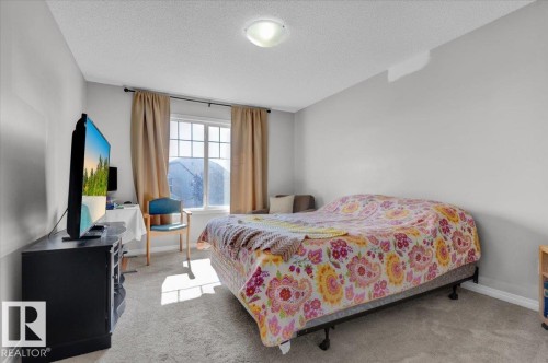 745 Eagleson Crescent, Edmonton, AB - Indoor Photo Showing Bedroom