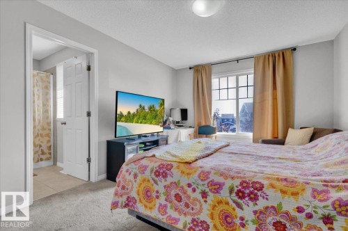 745 Eagleson Crescent, Edmonton, AB - Indoor Photo Showing Bedroom
