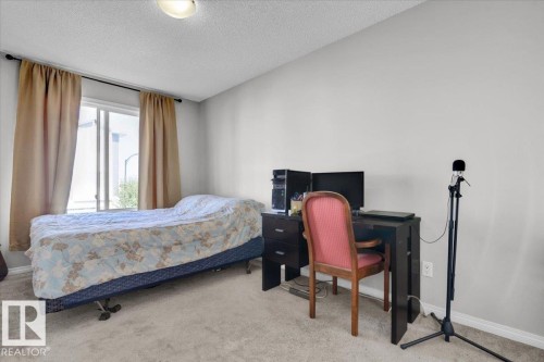 745 Eagleson Crescent, Edmonton, AB - Indoor Photo Showing Bedroom