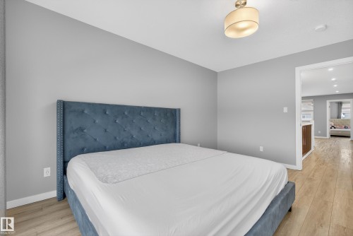 2382 Kelly Circle, Edmonton, AB - Indoor Photo Showing Bedroom