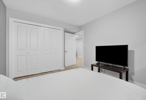 2382 Kelly Circle, Edmonton, AB - Indoor Photo Showing Other Room