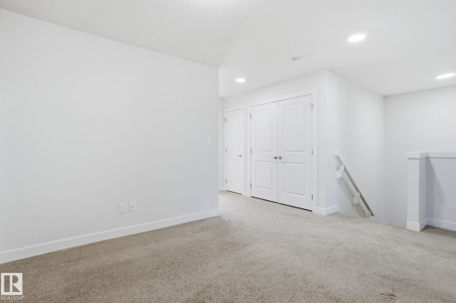 19732 28 Avenue, Edmonton, AB - Indoor Photo Showing Other Room