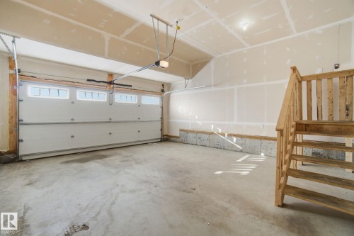 19732 28 Avenue, Edmonton, AB - Indoor Photo Showing Garage
