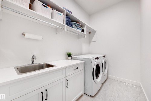 4683 Chegwin Wynd, Edmonton, AB - Indoor Photo Showing Laundry Room