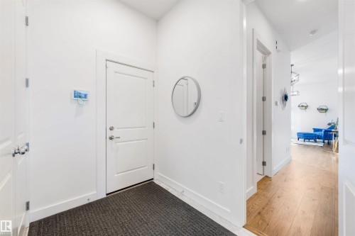 4683 Chegwin Wynd, Edmonton, AB - Indoor Photo Showing Other Room