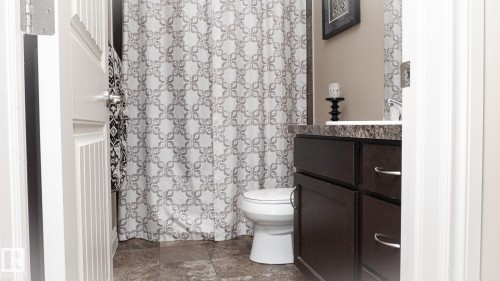 3619 Goodridge Crescent, Edmonton, AB - Indoor Photo Showing Bathroom