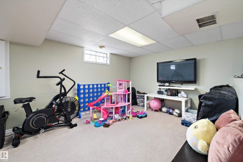 9804 156 Avenue, Edmonton, AB - Indoor