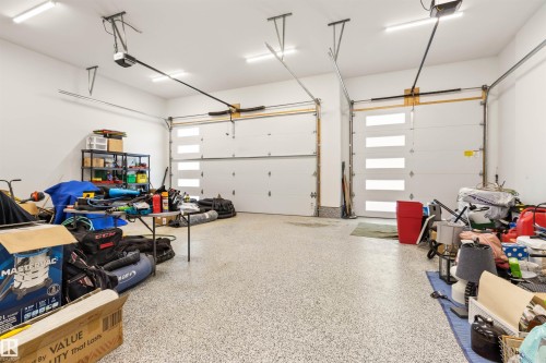 49213 Range Road 82, Rural Brazeau County, AB - Indoor Photo Showing Garage