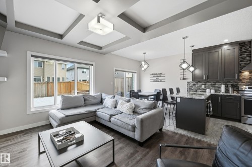 16813 65 Street, Edmonton, AB - Indoor Photo Showing Living Room