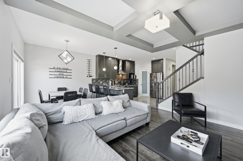 16813 65 Street, Edmonton, AB - Indoor Photo Showing Living Room