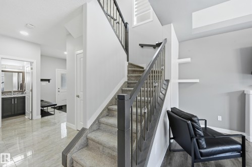 16813 65 Street, Edmonton, AB - Indoor Photo Showing Other Room