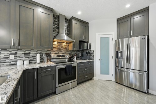 16813 65 Street, Edmonton, AB - Indoor Photo Showing Kitchen With Stainless Steel Kitchen With Upgraded Kitchen