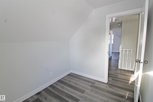 4729 49 Avenue, Wetaskiwin, AB - Indoor Photo Showing Other Room