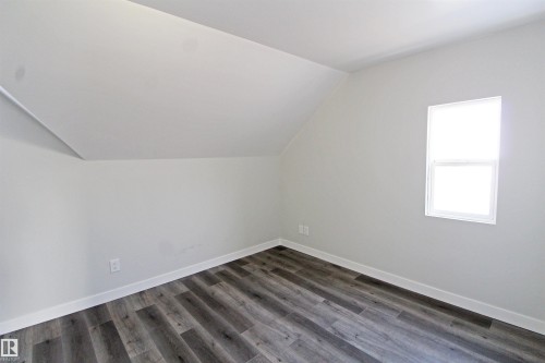 4729 49 Avenue, Wetaskiwin, AB - Indoor Photo Showing Other Room