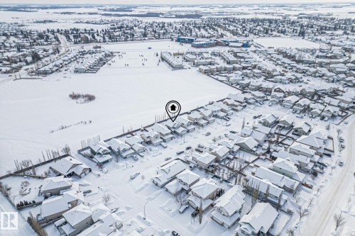 View of snowy aerial view - 10415 94 Street, Morinville, AB - 