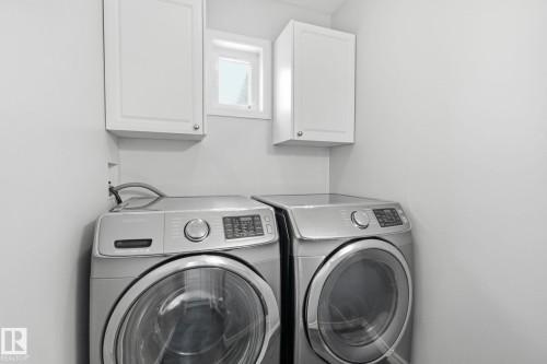 5302 57 Avenue, Stony Plain, AB - Indoor Photo Showing Laundry Room