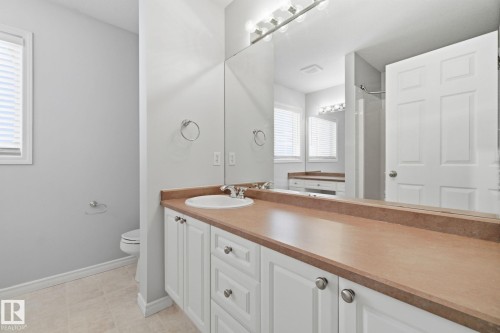 5302 57 Avenue, Stony Plain, AB - Indoor Photo Showing Bathroom