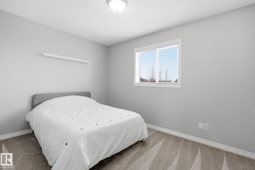 5302 57 Avenue, Stony Plain, AB - Indoor Photo Showing Bedroom