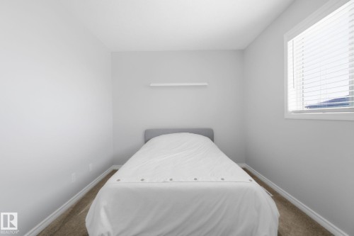 5302 57 Avenue, Stony Plain, AB - Indoor Photo Showing Bedroom