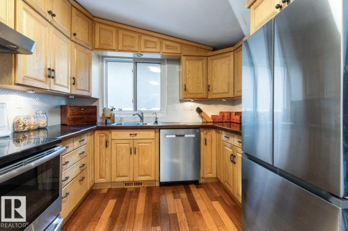 9319 95 Street, Edmonton, AB - Indoor Photo Showing Kitchen With Double Sink