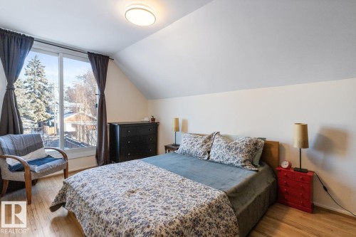 9319 95 Street, Edmonton, AB - Indoor Photo Showing Bedroom