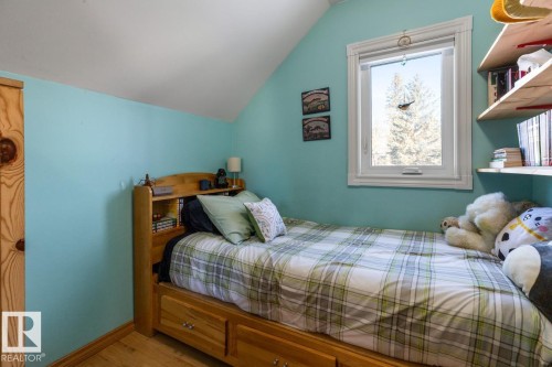9319 95 Street, Edmonton, AB - Indoor Photo Showing Bedroom