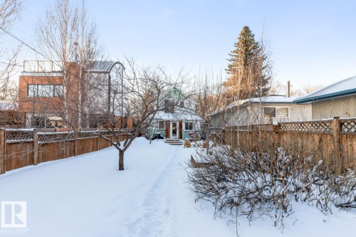 9319 95 Street, Edmonton, AB - Outdoor