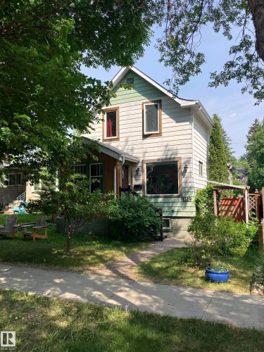 9319 95 Street, Edmonton, AB - Outdoor