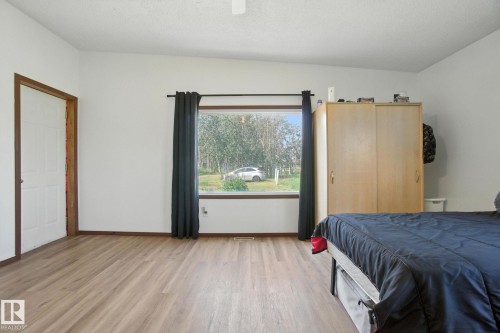 51019 Rge Road 273, Rural Parkland County, AB - Indoor Photo Showing Bedroom