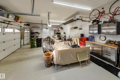 103 Weaver Drive, Edmonton, AB - Indoor Photo Showing Garage