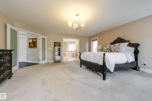 103 Weaver Drive, Edmonton, AB - Indoor Photo Showing Bedroom
