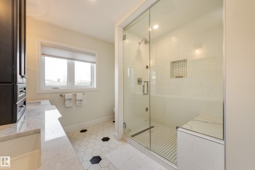 103 Weaver Drive, Edmonton, AB - Indoor Photo Showing Bathroom