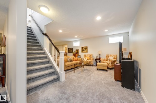 103 Weaver Drive, Edmonton, AB - Indoor