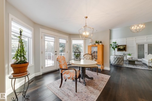 103 Weaver Drive, Edmonton, AB - Indoor Photo Showing Dining Room