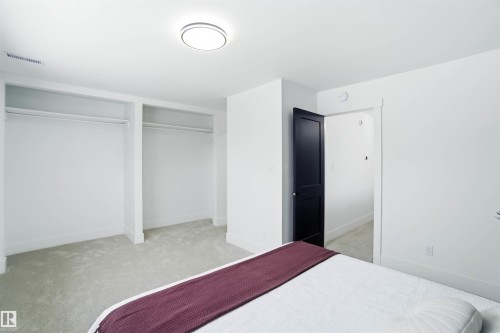 6719 95 Avenue, Edmonton, AB - Indoor Photo Showing Bedroom