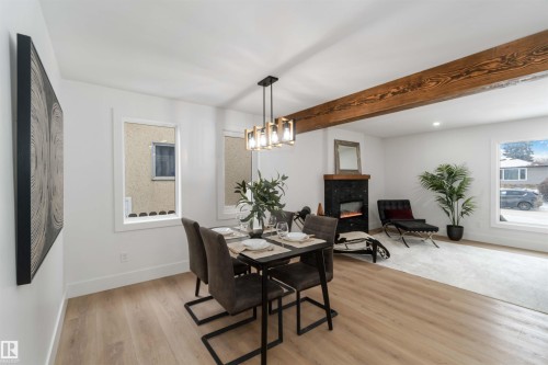6719 95 Avenue, Edmonton, AB - Indoor Photo Showing Dining Room