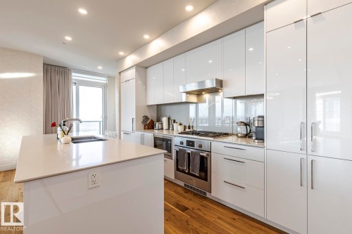 4804 10360 102 Street, Edmonton, AB - Indoor Photo Showing Kitchen With Double Sink With Upgraded Kitchen