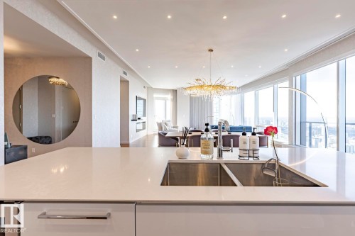 4804 10360 102 Street, Edmonton, AB - Indoor Photo Showing Kitchen With Double Sink With Upgraded Kitchen