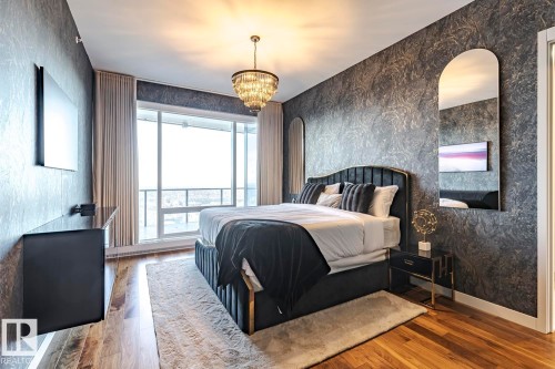 4804 10360 102 Street, Edmonton, AB - Indoor Photo Showing Bedroom