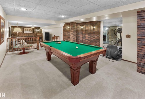 10908 Bearspaw Drive W, Edmonton, AB - Indoor Photo Showing Other Room