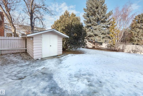 10908 Bearspaw Drive W, Edmonton, AB - Outdoor