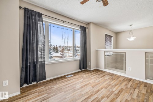 1421 Hermitage Road, Edmonton, AB - Indoor With Fireplace