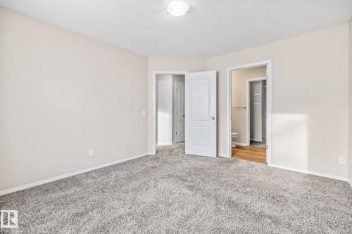 1421 Hermitage Road, Edmonton, AB - Indoor Photo Showing Other Room