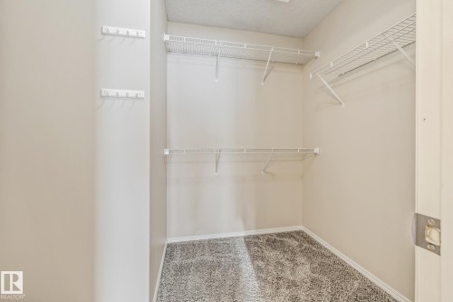 1421 Hermitage Road, Edmonton, AB - Indoor With Storage